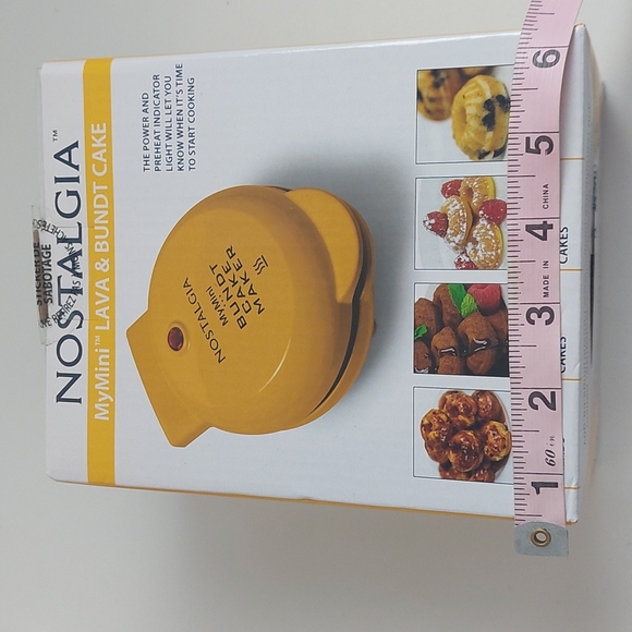 Nostalgia MyMini Lava & Bundt Cake yellow - Picture 4 of 4